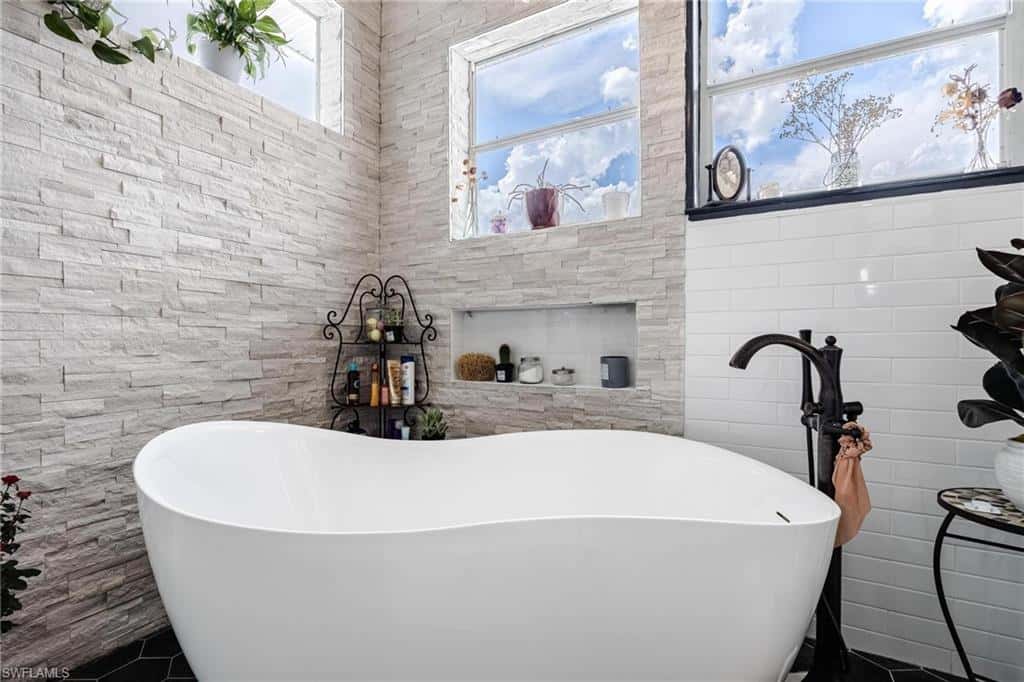 1323 Frontier Cir, Labelle, photo 28