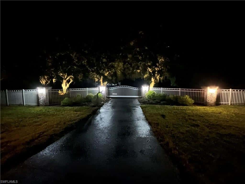 1323 Frontier Cir, Labelle, photo 5