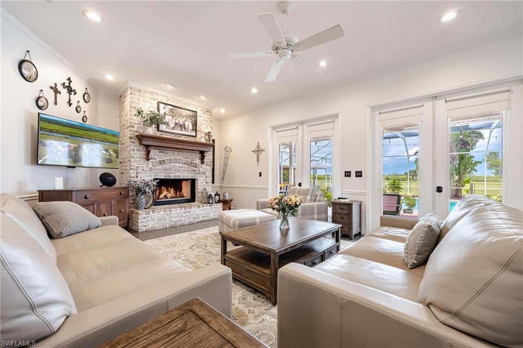 1323 Frontier Cir, Labelle, photo 10