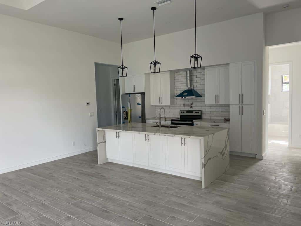345 Diplomat Pkwy, Cape Coral, photo 6