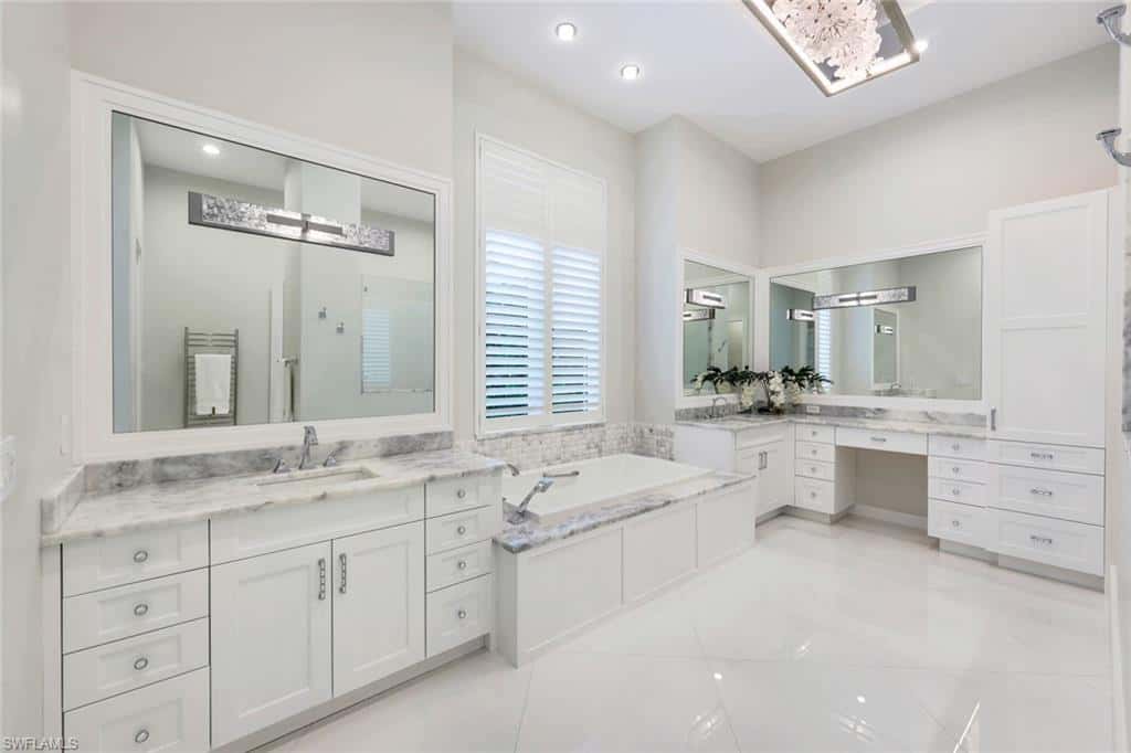 569 Neapolitan Way, Naples, photo 17