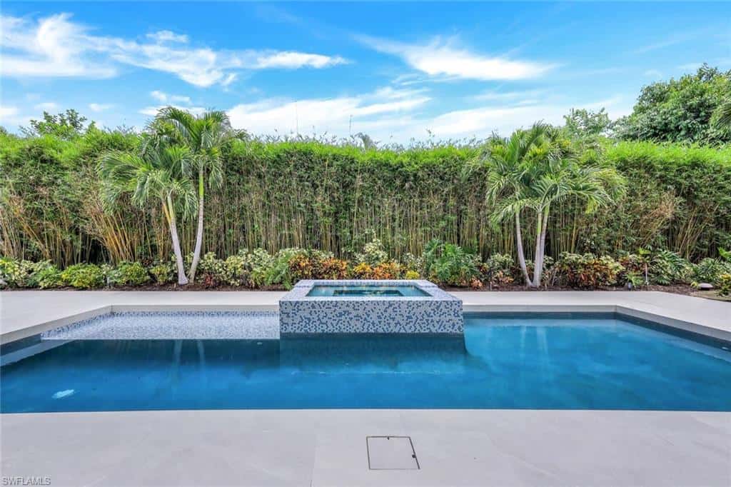 569 Neapolitan Way, Naples, photo 36