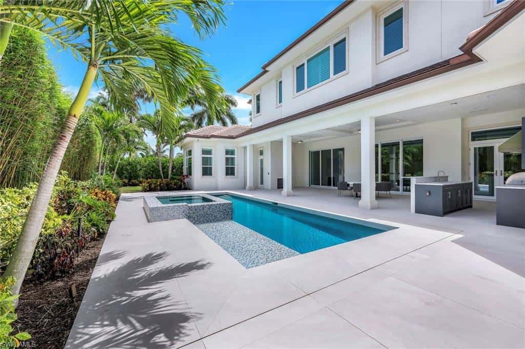569 Neapolitan Way, Naples, photo 38