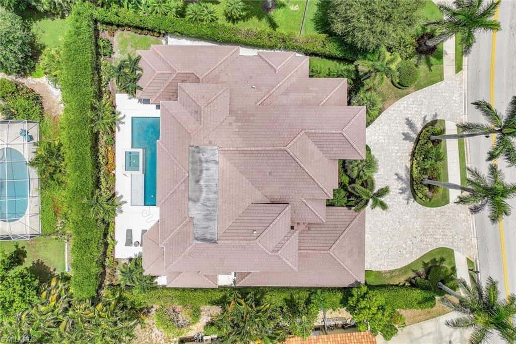 569 Neapolitan Way, Naples, photo 48