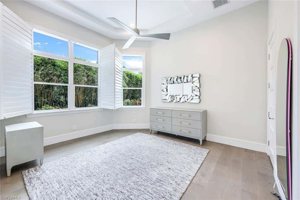 569 Neapolitan Way, Naples, photo 29