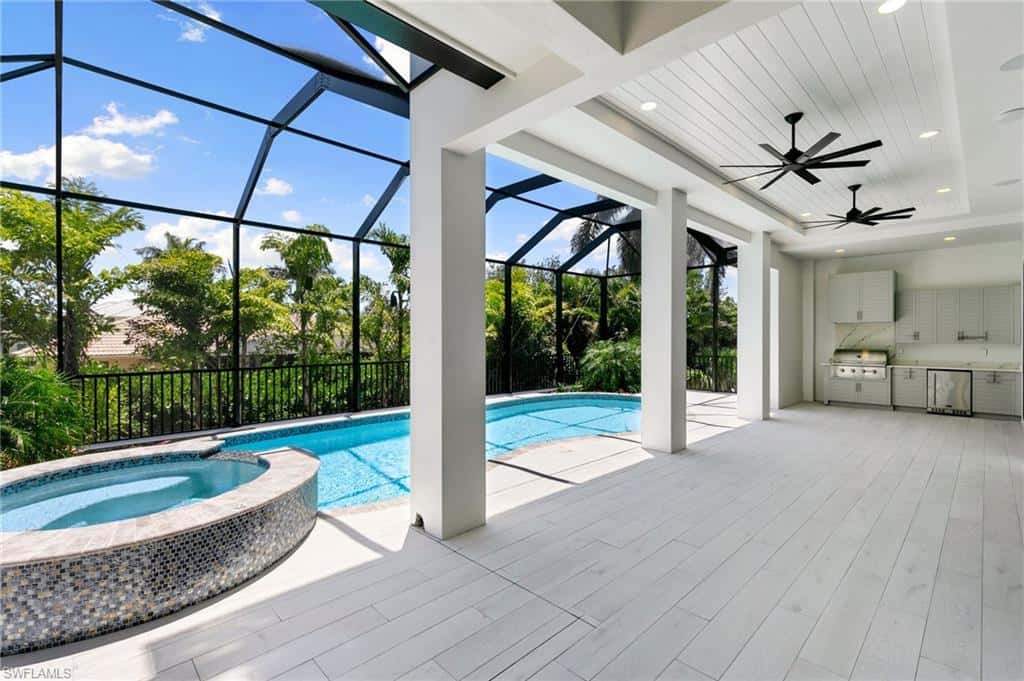 375 Periwinkle Ct, Marco Island, photo 22