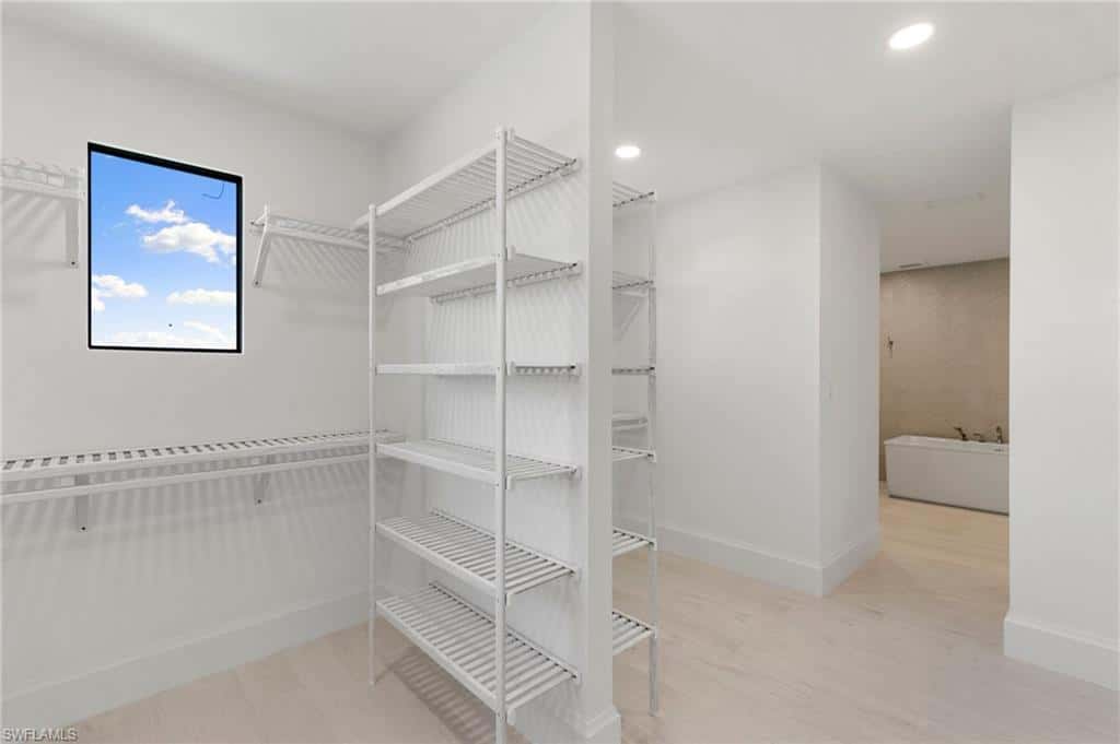 375 Periwinkle Ct, Marco Island, photo 30