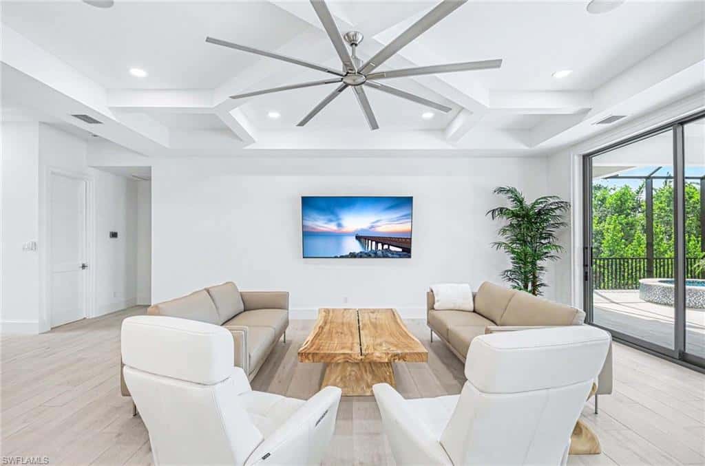 375 Periwinkle Ct, Marco Island, photo 14