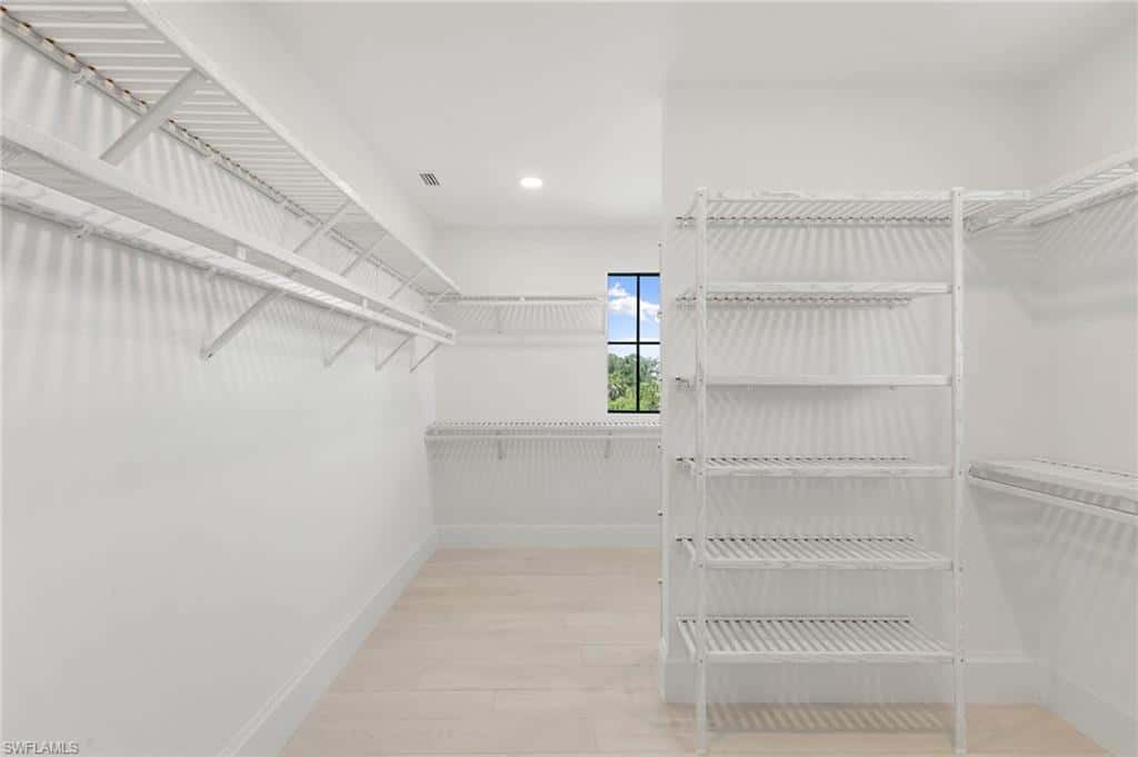375 Periwinkle Ct, Marco Island, photo 31