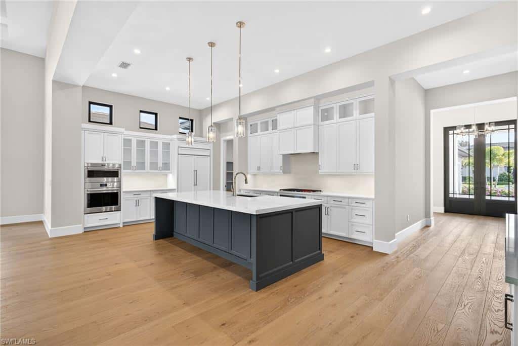 2055 Cambridge Park Dr, Naples, photo 10