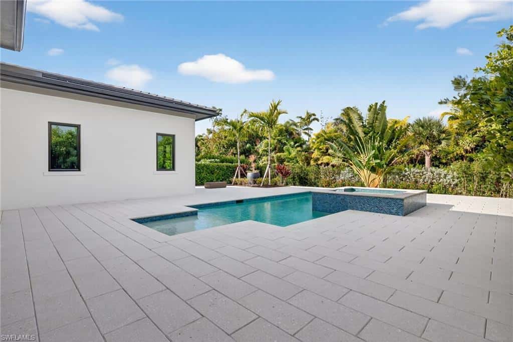 2055 Cambridge Park Dr, Naples, photo 35