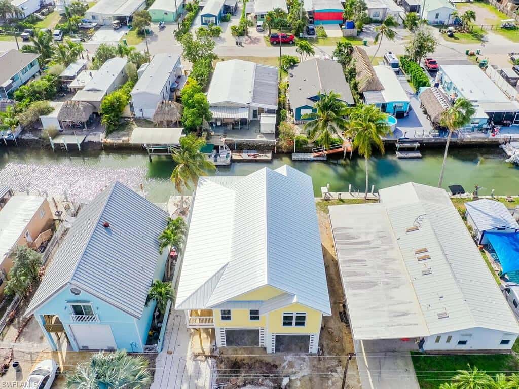542 Coconut Ave, Goodland, photo 19