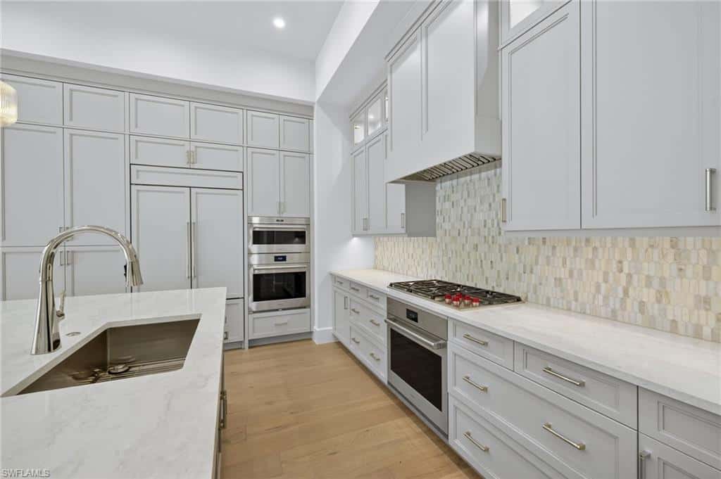 2032 Cambridge Park Dr, Naples, photo 11