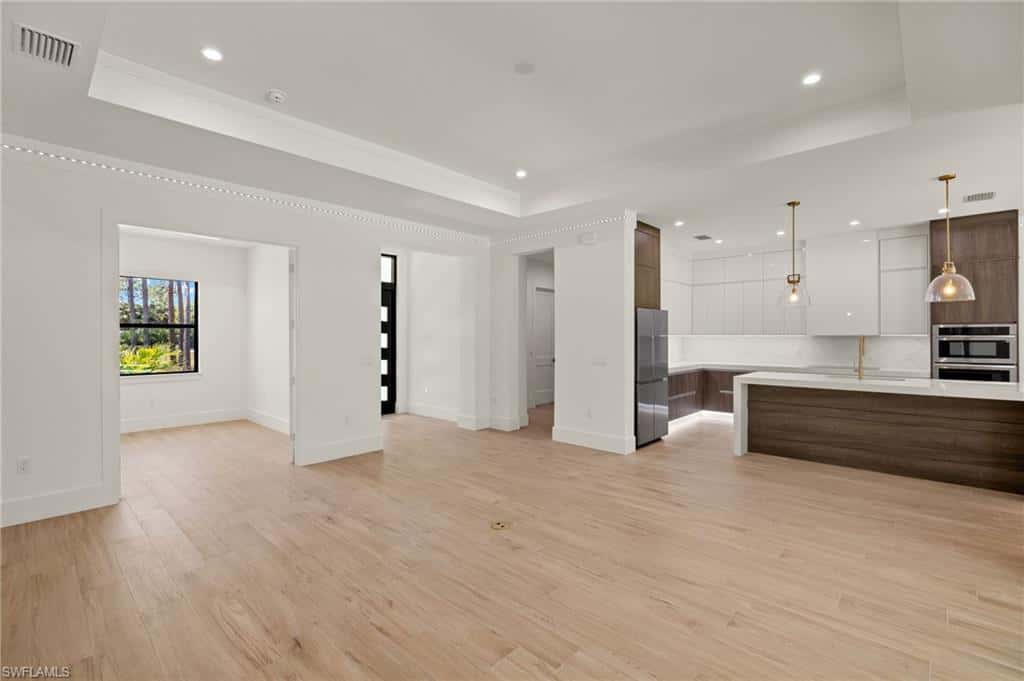 1587 Golden Gate Blvd, Naples, photo 6