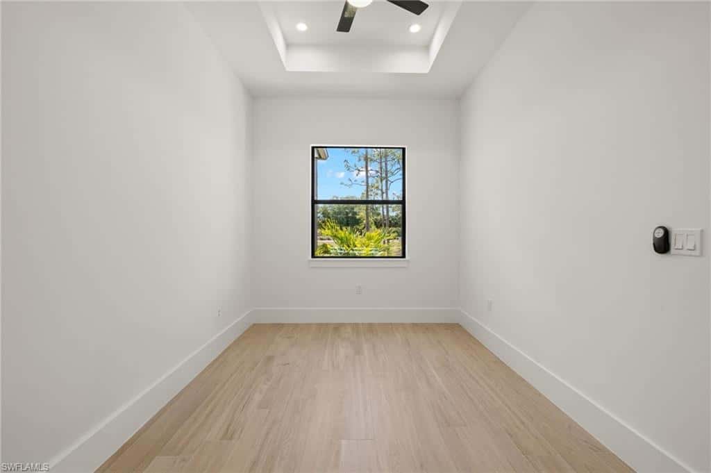 1587 Golden Gate Blvd, Naples, photo 17