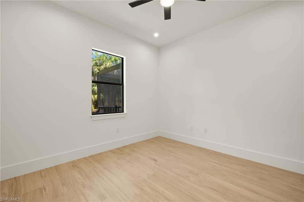 1587 Golden Gate Blvd, Naples, photo 31