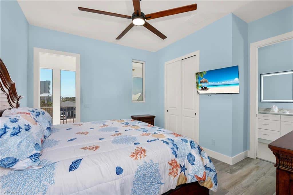 151 Chapel St, Fort Myers Beach, photo 16