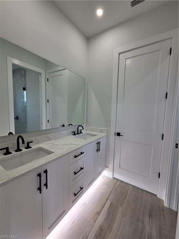 231 1st St, Bonita Springs, photo 34