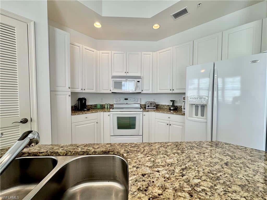 3921 Kens Way #2302, Bonita Springs, photo 8