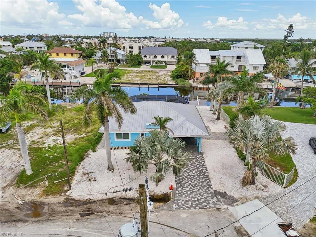 267 Flamingo St, Fort Myers Beach, photo 47