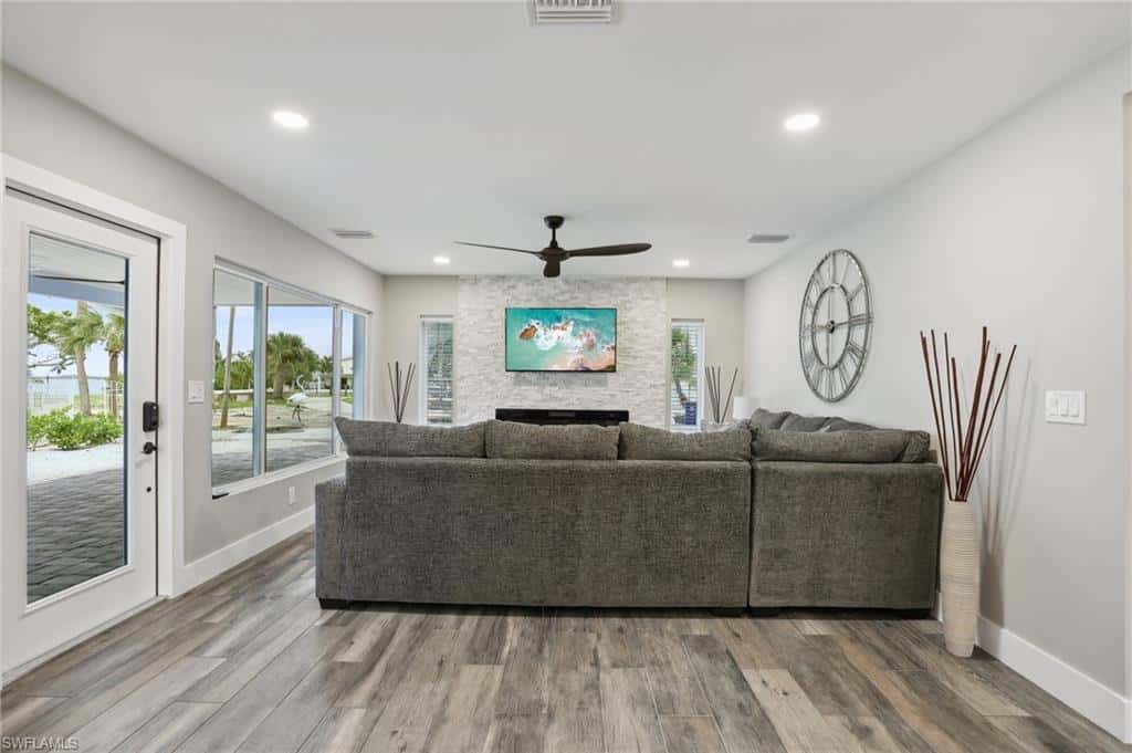 267 Flamingo St, Fort Myers Beach, photo 7