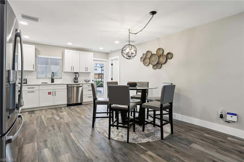 267 Flamingo St, Fort Myers Beach, photo 9