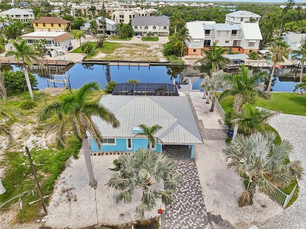 267 Flamingo St, Fort Myers Beach, photo 37