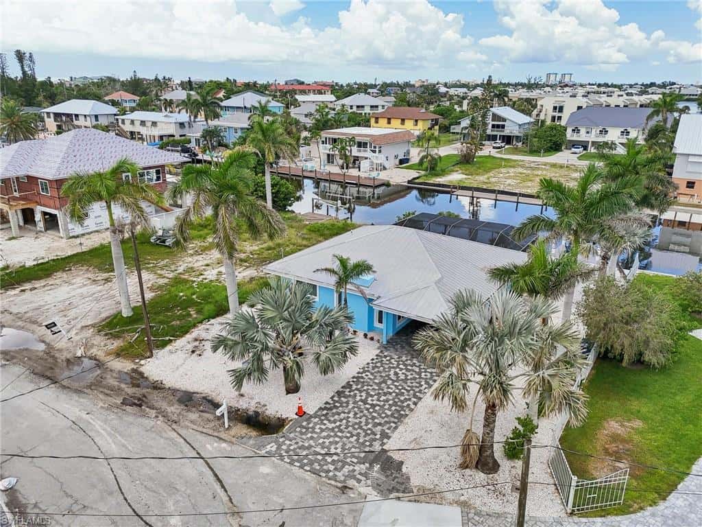267 Flamingo St, Fort Myers Beach, photo 48