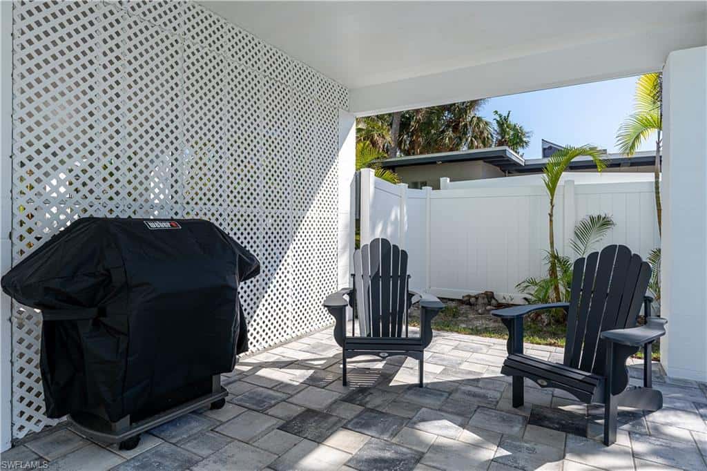 233 Delmar Ave, Fort Myers Beach, photo 10