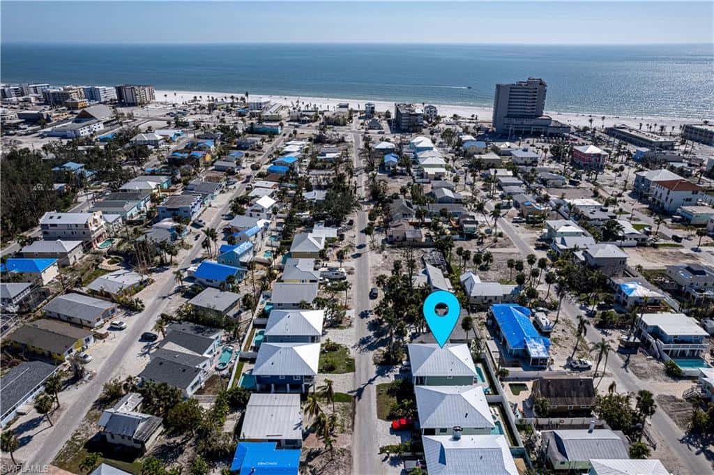 233 Delmar Ave, Fort Myers Beach, photo 4