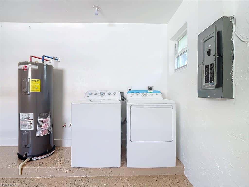 375 Carnaby Ct #54, Naples, photo 41