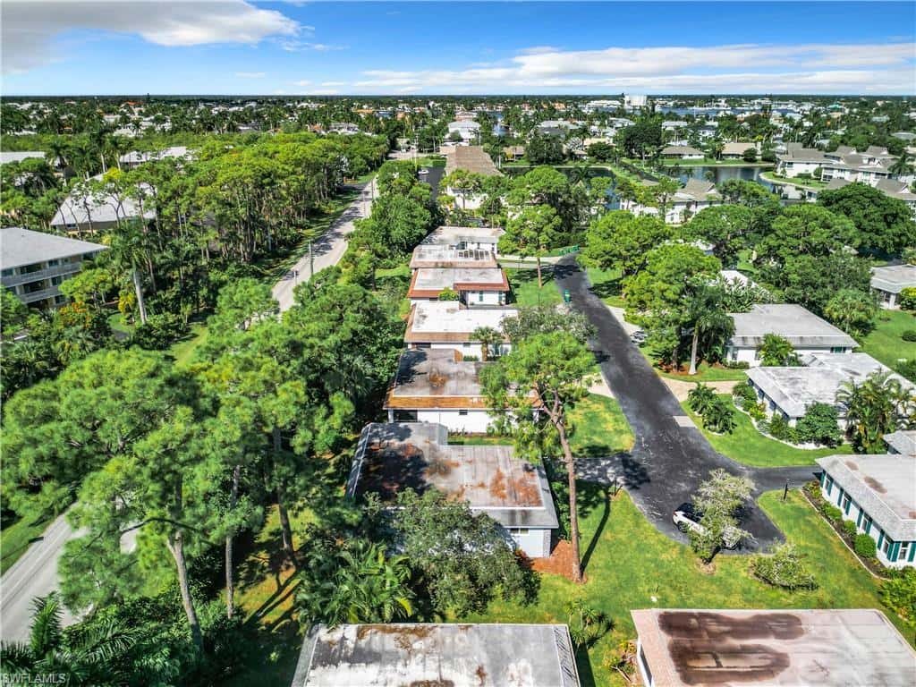 375 Carnaby Ct #54, Naples, photo 48