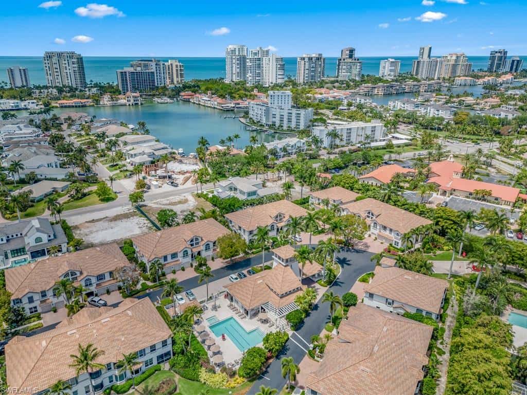 241 Colonade Cir, Naples, photo 32