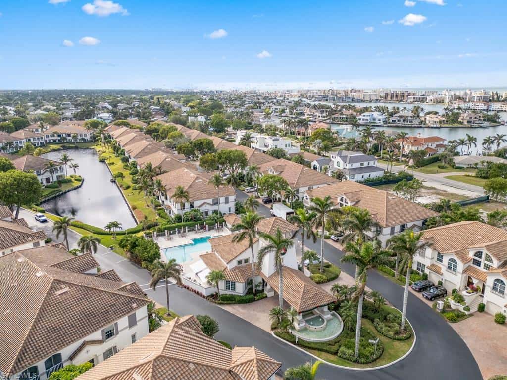 241 Colonade Cir, Naples, photo 34
