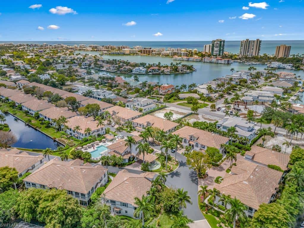 241 Colonade Cir, Naples, photo 35