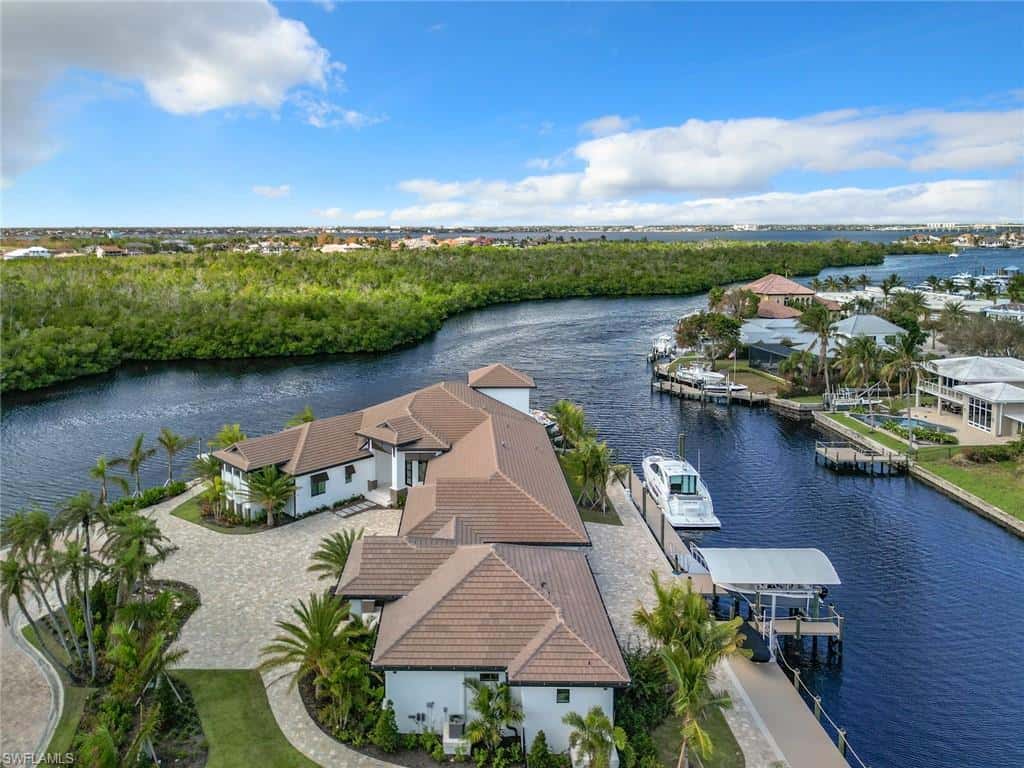 14201 Bay Dr, Fort Myers, photo 5