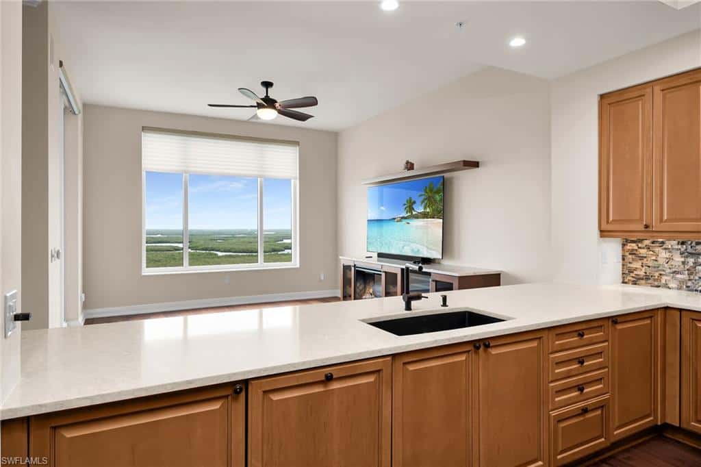 1050 Borghese Ln #2105, Naples, photo 8