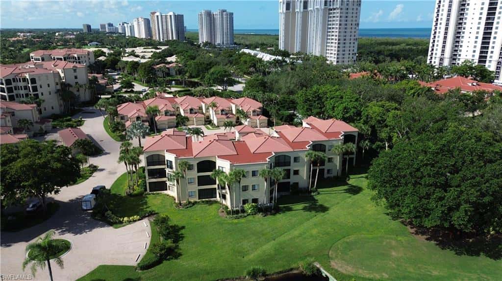 7048 Pelican Bay Blvd #c-105, Naples, photo 25