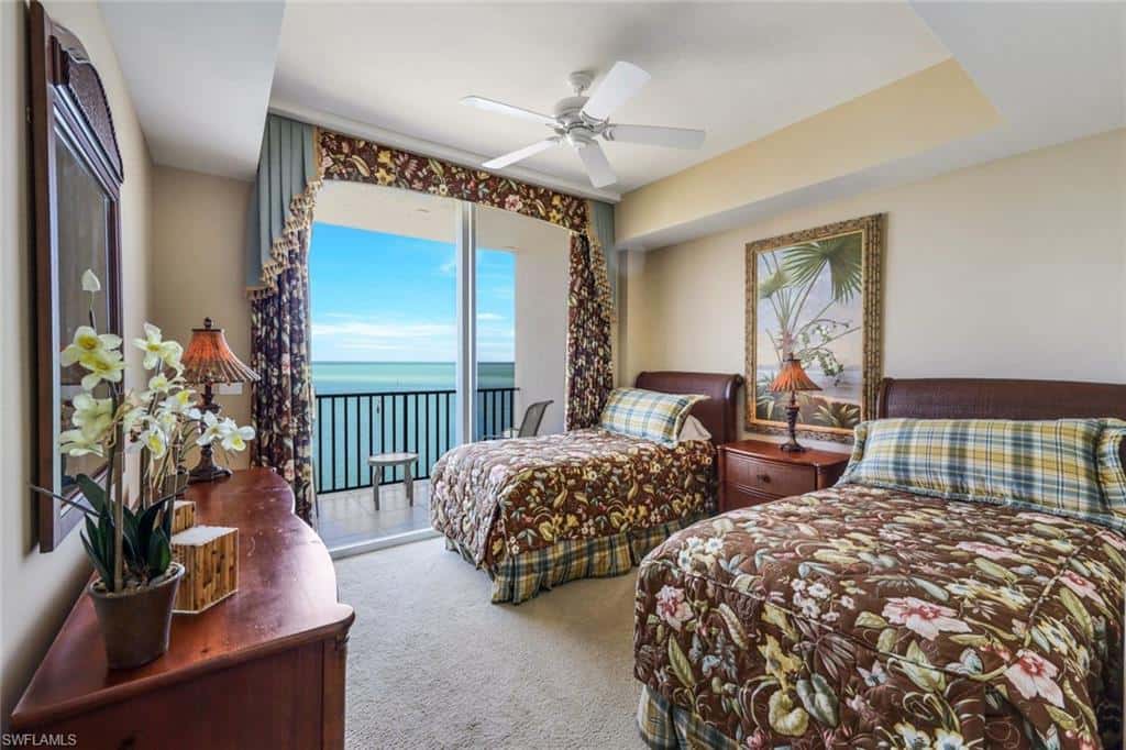 700 La Peninsula Blvd #401, Naples, photo 32