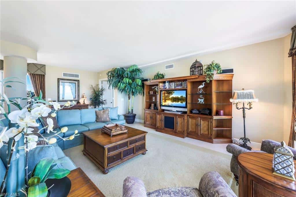 700 La Peninsula Blvd #401, Naples, photo 5