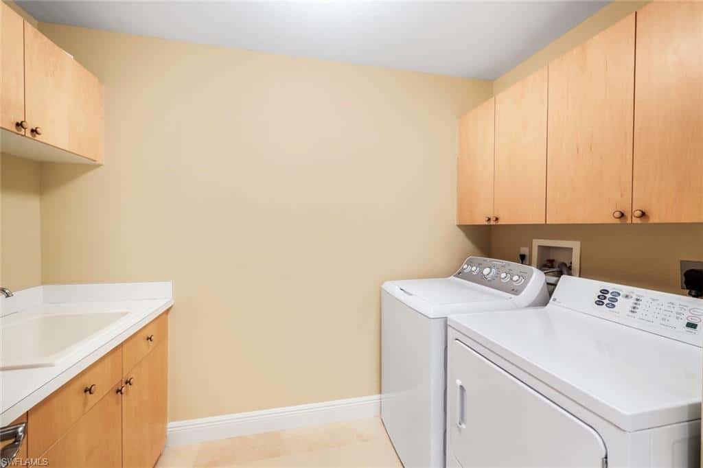 700 La Peninsula Blvd #401, Naples, photo 37