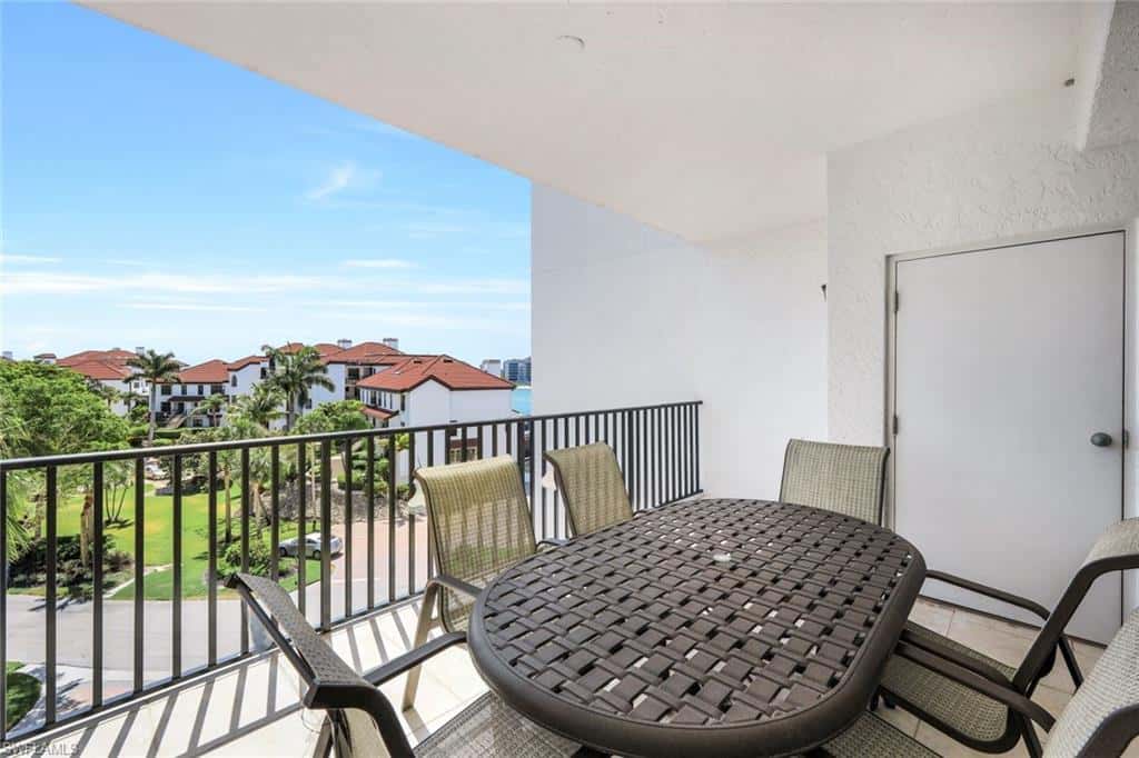700 La Peninsula Blvd #401, Naples, photo 40