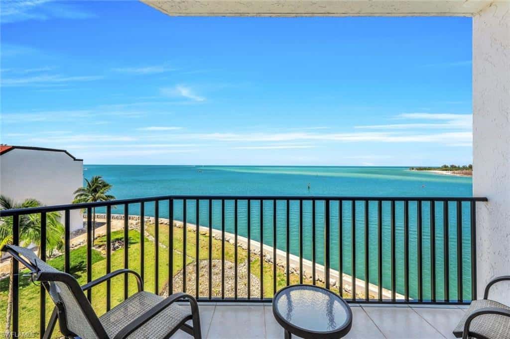 700 La Peninsula Blvd #401, Naples, photo 31