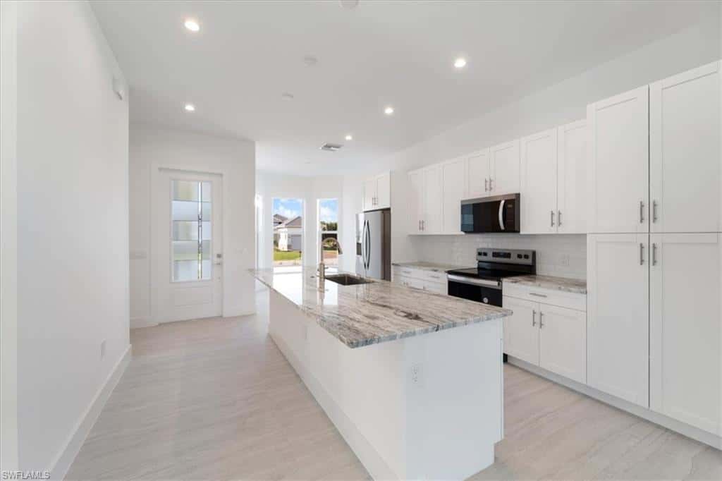 2537 Linda Dr, Naples, photo 13