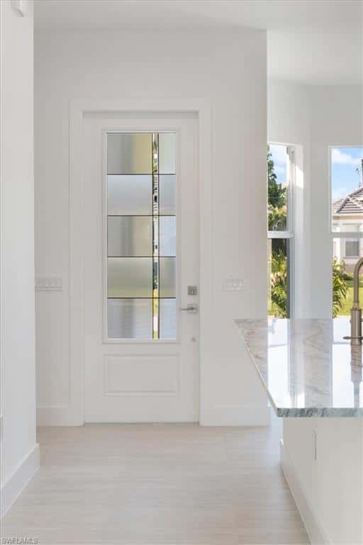 2537 Linda Dr, Naples, photo 7