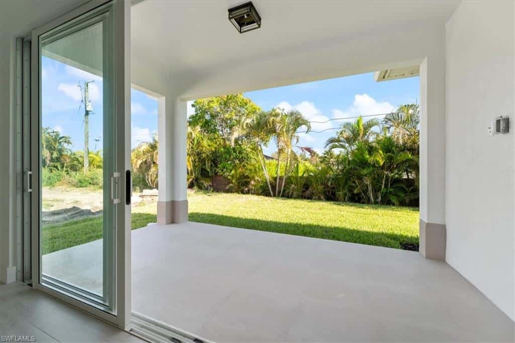 2537 Linda Dr, Naples, photo 32