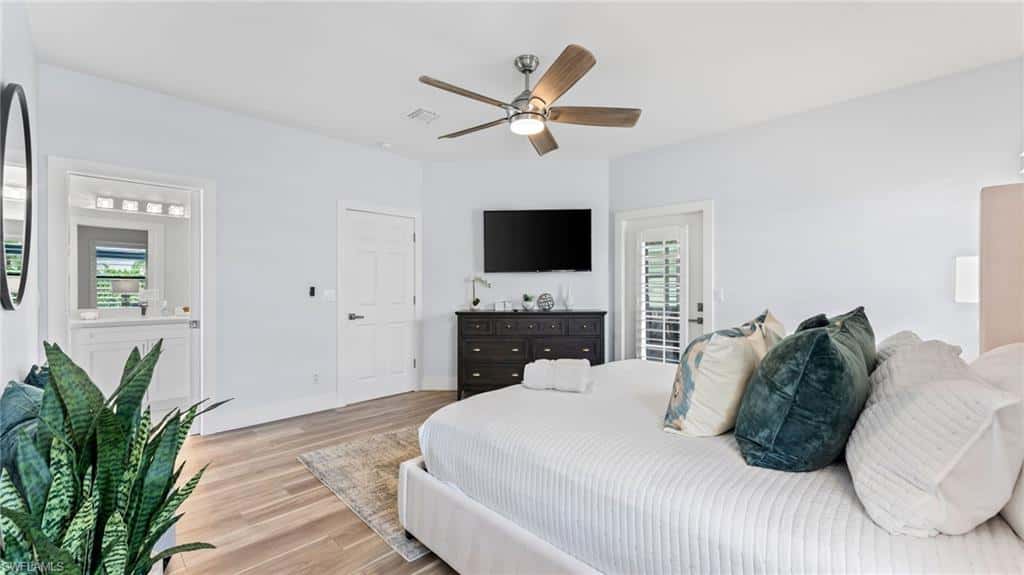 561 94th Ave, Naples, photo 27