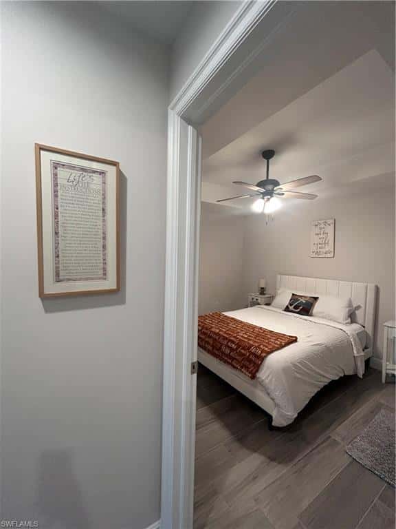 2227 2nd Ter, Cape Coral, photo 27