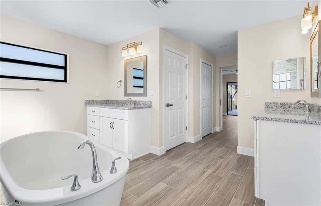 2227 2nd Ter, Cape Coral, photo 17