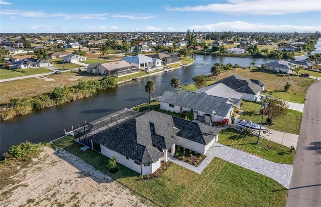 2227 2nd Ter, Cape Coral, photo 9